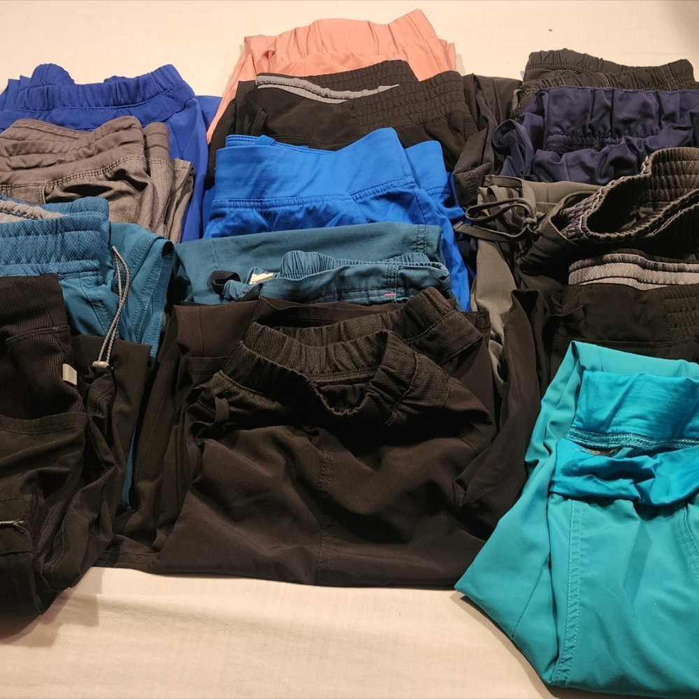 14 pair of size large scrub pants.